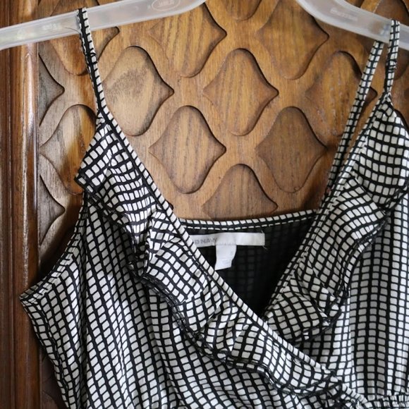 Old Navy Silk Dress with Ruffle Neck Style #582411- Black/ White, size S - Picture 4 of 16